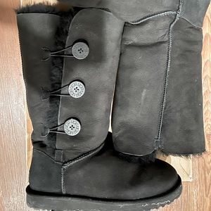 UGG Bailey Button Triplet II Boot